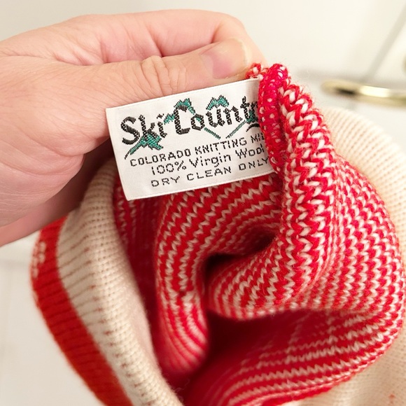 VINTAGE 💯 Virgin Wool HandKnitted Ski Beanie By Ski Country ALTA ⛷️🚠 Utah Resort - Picture 8 of 8